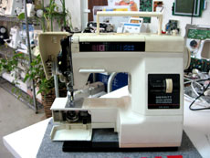 Toyota em4 sewing machine